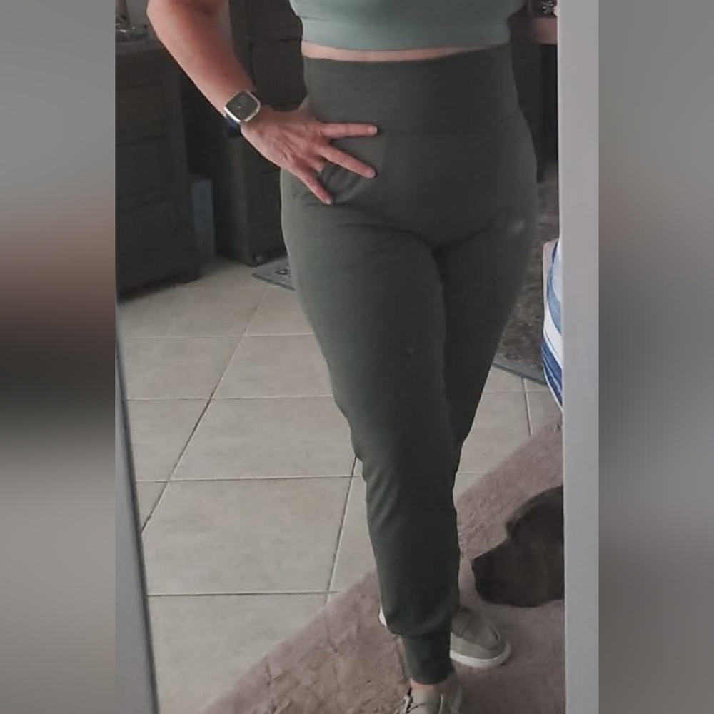 ZYIA Olive Green Joggers - Picture 4 of 5